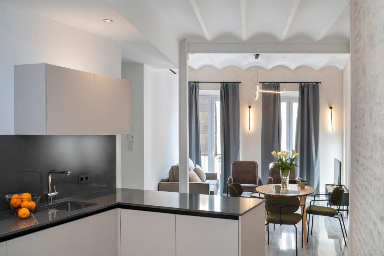 Magno Apartments San Gil - Shared Jacuzzi Sevilla Dış mekan fotoğraf